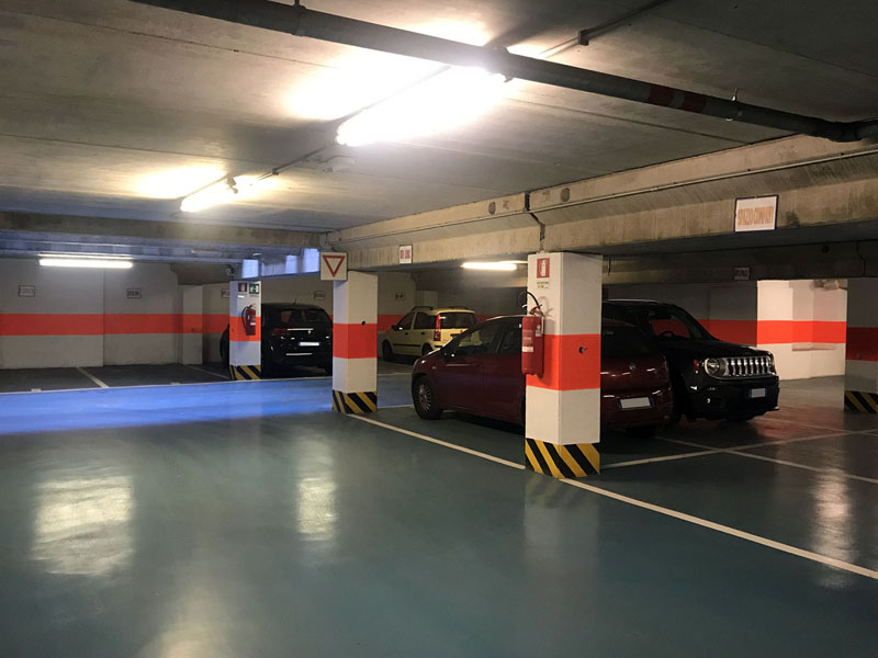 Indoor parking spaces to rent in the garage at the first basement floor - Atlantic Business Center - Milan