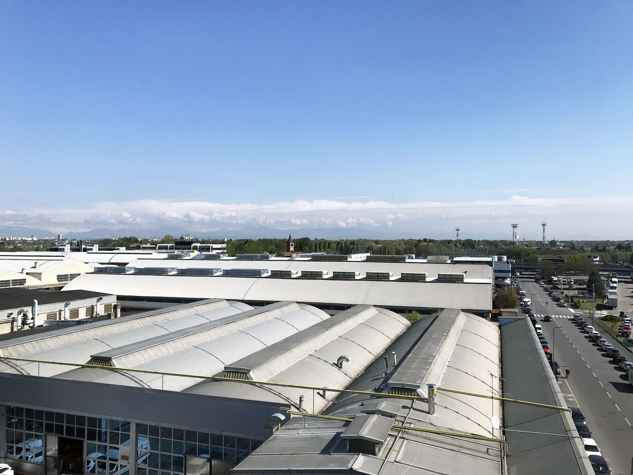 Vista verso C.A.M.M. e Aeroporto Linate dalla terrazza