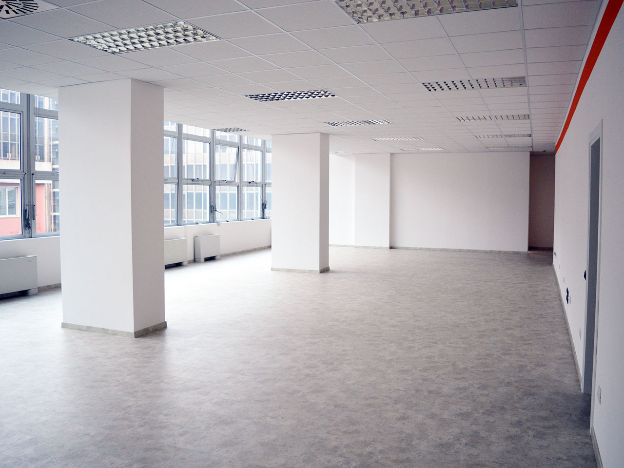Open space - Office for rent in Milan 750 mq (8073 sqft)