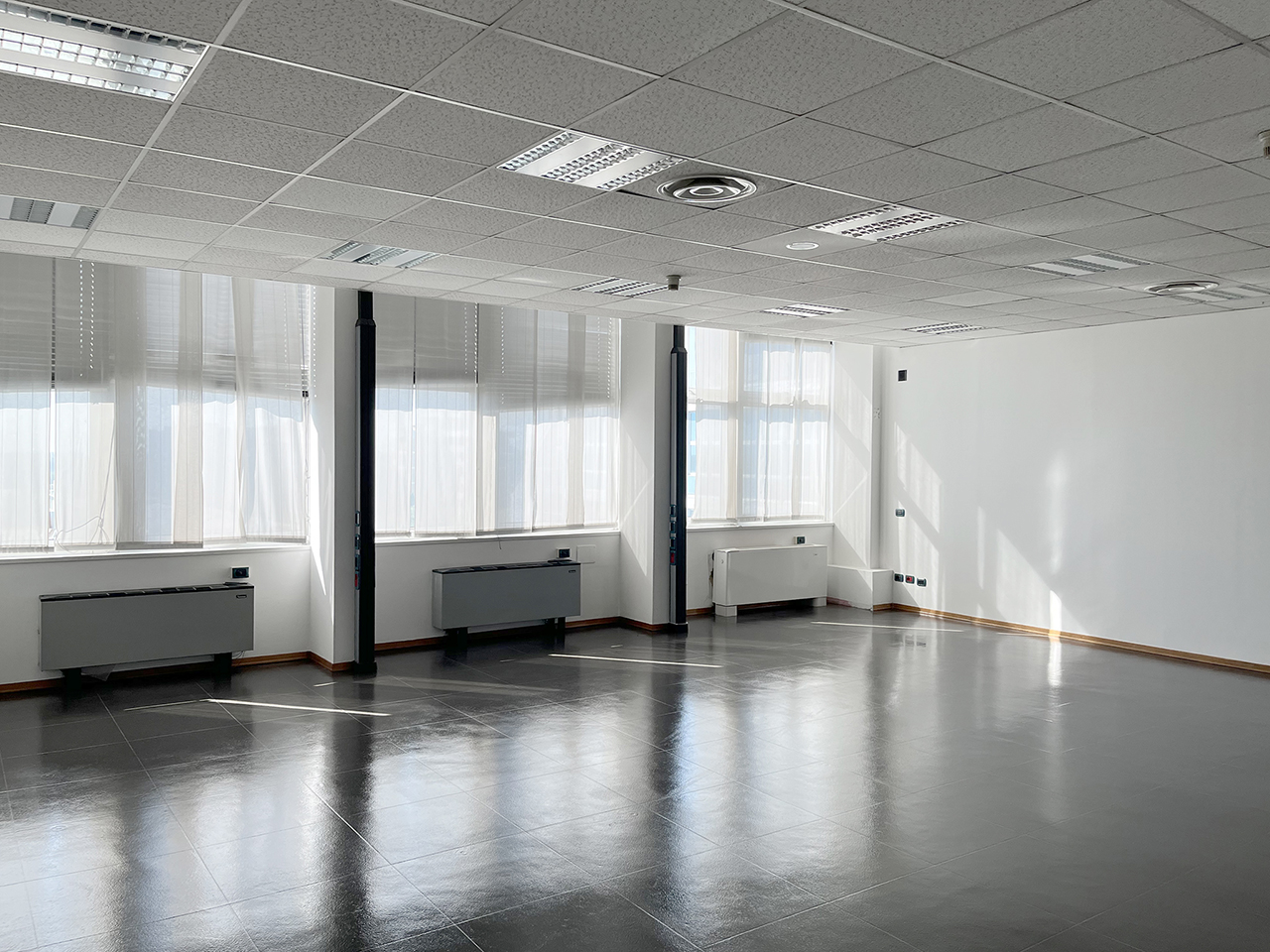 office 300 sq m in Atlantic Business Center - fourth floor - open space 2
