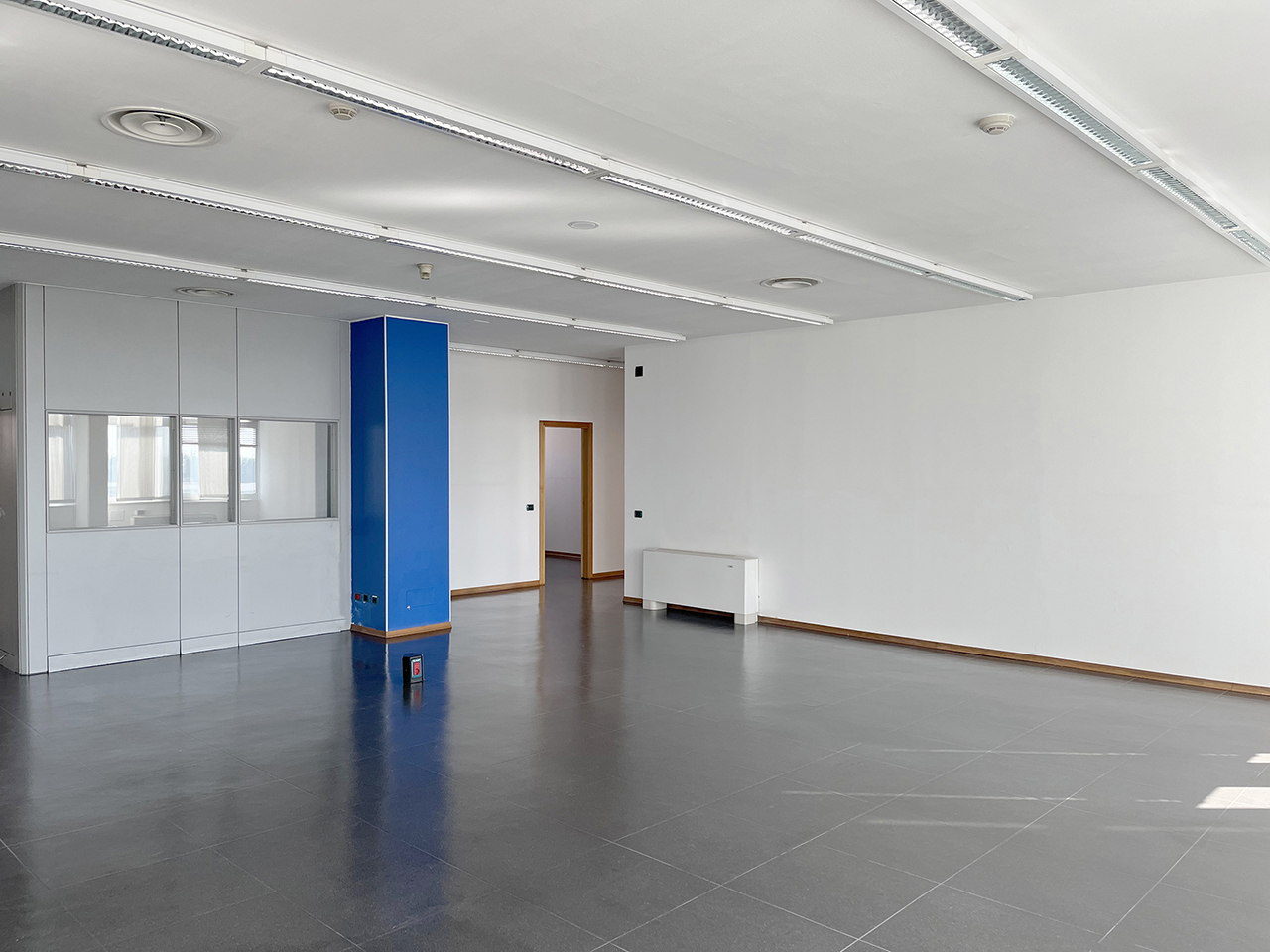 office 1202 sq m (12938 sq ft) - Atlantic Business Center - fourth floor - open space 1