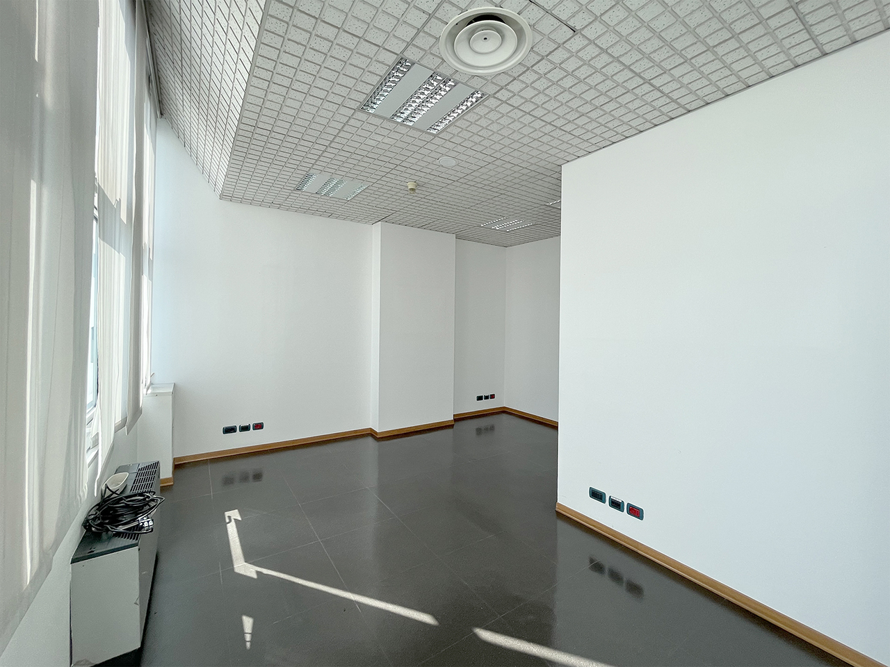 Ufficio 1.202 mq - Atlantic Business Center - quarto piano - ufficio 4